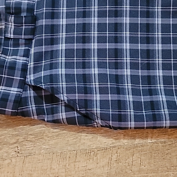 Gently Loved plaid Under Armor shorts 36 waist men's gray and black in color - Picture 3 of 14